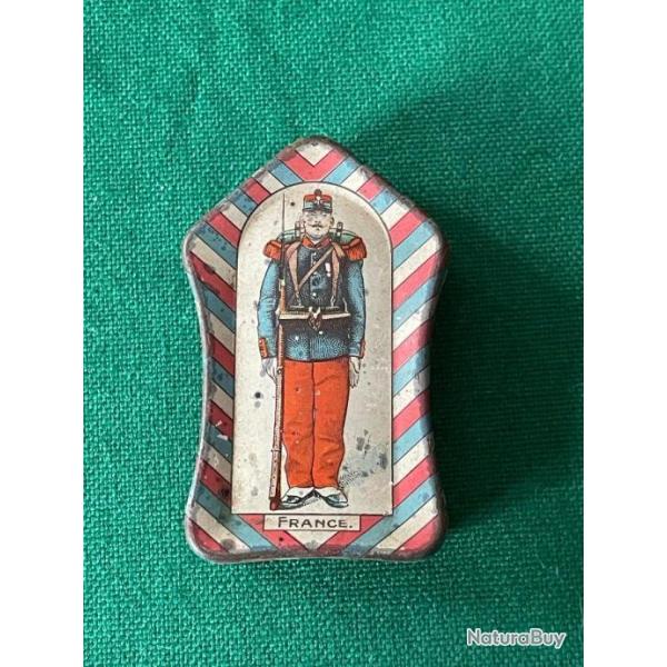 BOITE DE POILU  W W 1