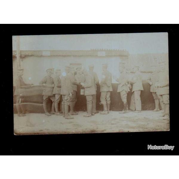 groupe de soldats allemands devant bar-foyer , 1917 carte photo