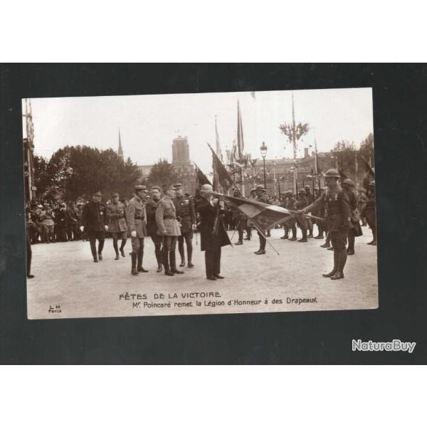 f�tes de la victoire m.poincar� remet la l�gion d'honneur � ses drapeaux