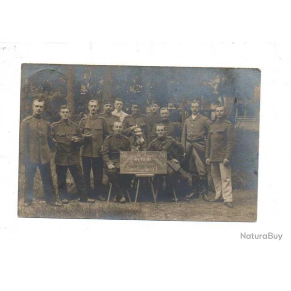 groupe de troupiers allemands avec chien casque � pointe , carte photo