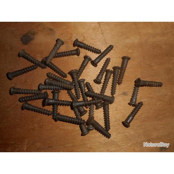 lot de 34 vis � bois arm�e fran�aise pour plaque de couche , passant de crosse ect