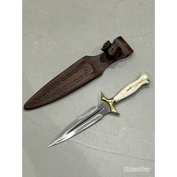 Dague � garde 30cm forg�e LLF s�rie CHASSE bois de cerf