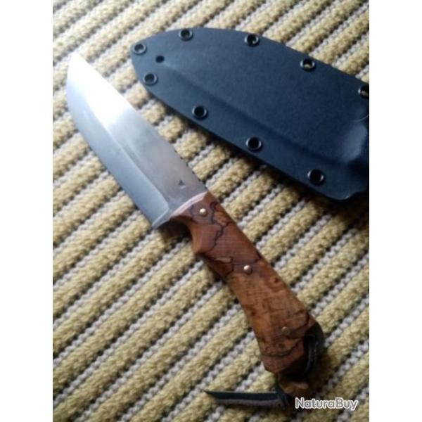 Couteau bushcraft artisanal