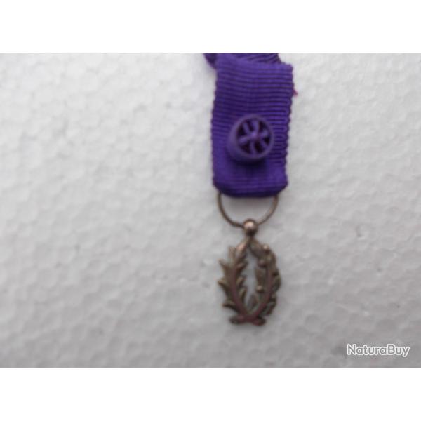 mini m�daille militaire palmes acad�miques officier ,neuve