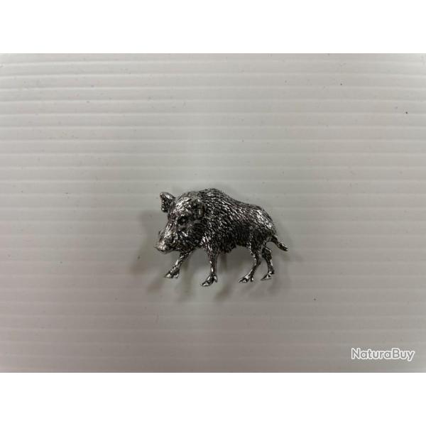 Pin's sanglier debout