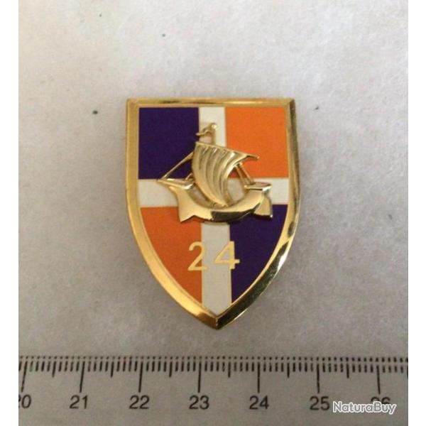 FRANCE INFANTERIE - Insigne 24� R.I. R�giment d'Infanterie Nef Saillie sans marque