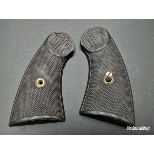 PAIRE DE PLAQUETTES REVOLVER COLT MODELE 1895 CIVIL - USA XIX