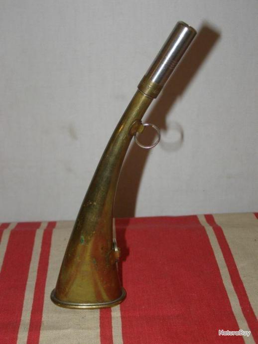 ANCIENNE TROMPE DE Chasse en Corne de Vache