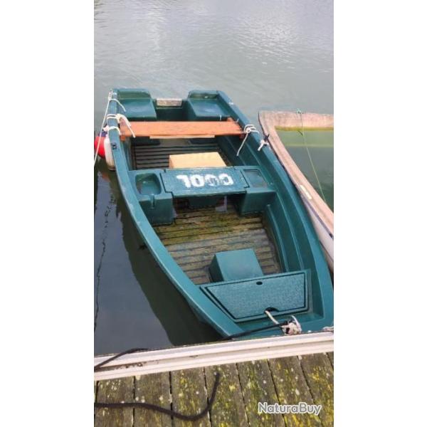 Barque rigide ou annexe bateau 3,20 m