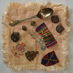 Ensemble de d&eacute;corations d'une ats gb ww2