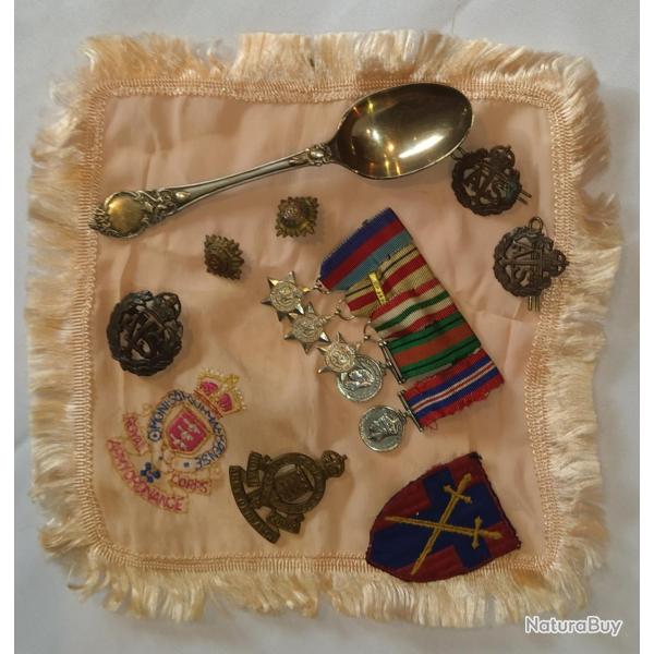 Ensemble de d�corations d'une ats gb ww2