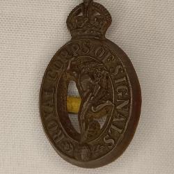 Rare insigne casquette royal corps of signals en bak&eacute;lite ww2