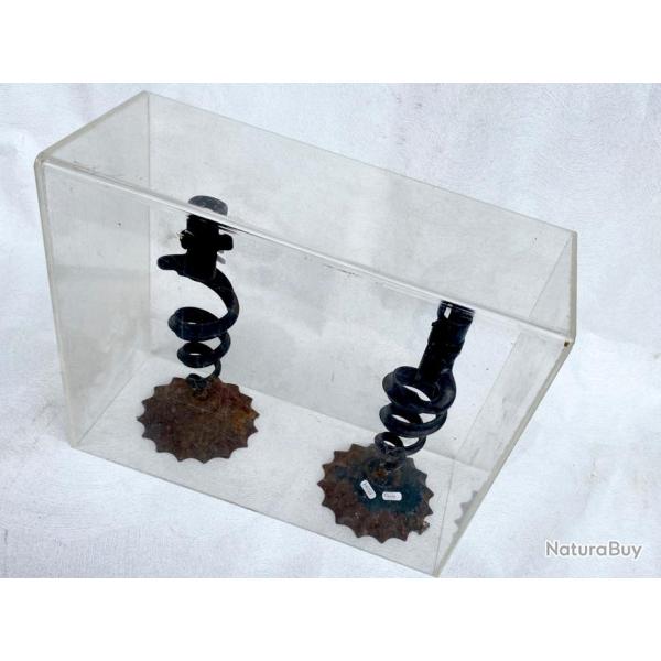 Vitrine de table pour petits objets.