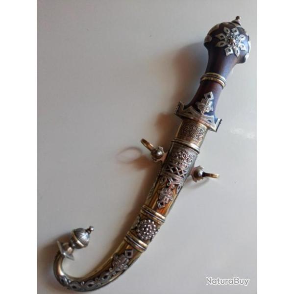 MAGNIFIQUE  KOUMYA  AFRIQUE  DU NORD  .  ARGENT  , LAITON , ACIER ...  SPLENDIDE  CISELURES  .