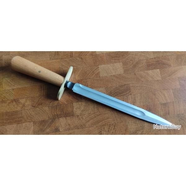 Dague a piquer ba�onnette Russe + �tui en cuir, ENSEMBLE ARTISANAL !