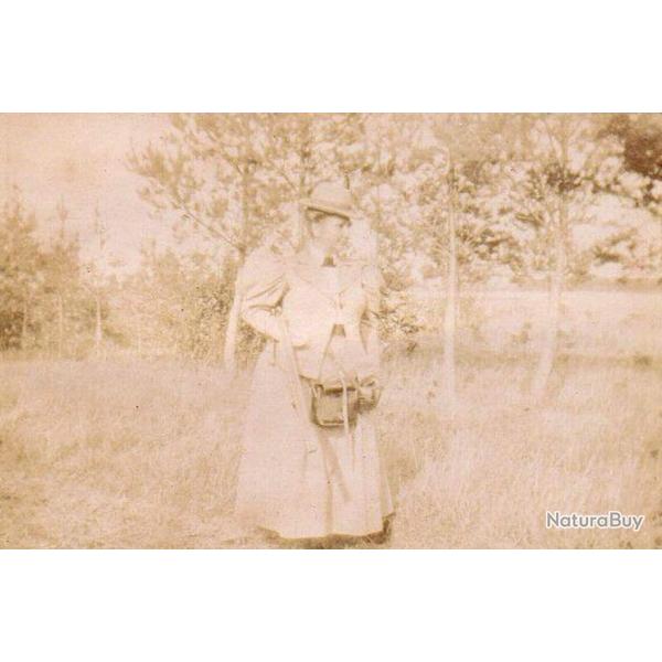 10/ PHOTO CHASSE vers 1880/1900 / femme bourgeoise � la chasse