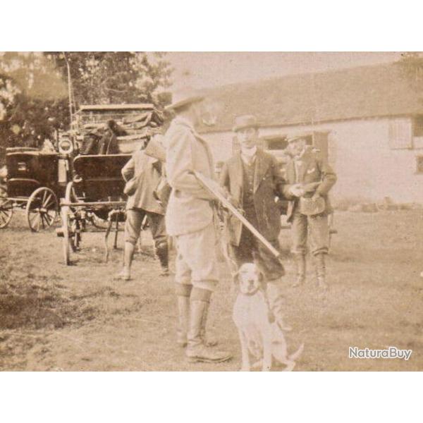 22 / PHOTO CHASSE vers 1880/1900 / groupe de chasseurs D�part pour la chasse