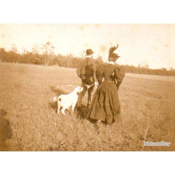 23/ PHOTO CHASSE vers 1880/1900 / femme bourgeoise � la chasse