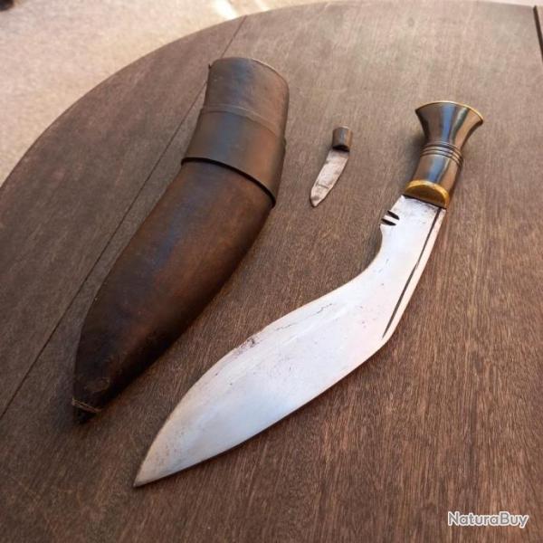 Ancien Couteau KUUKRI N�PALAIS Manche en Corne avec �tui en Cuir