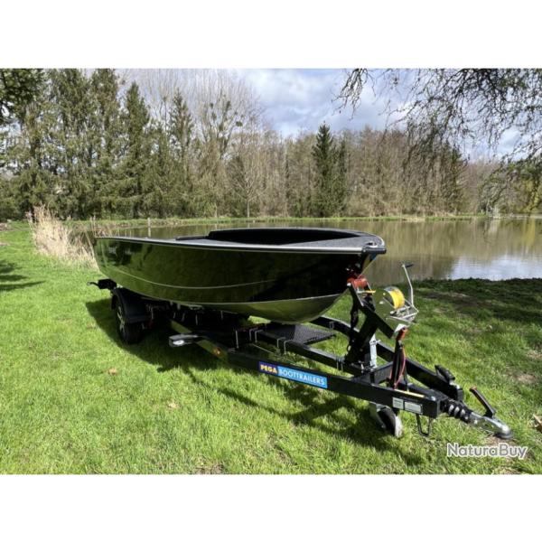 RIVERLAKE PRO-FIGHT Side Console  400