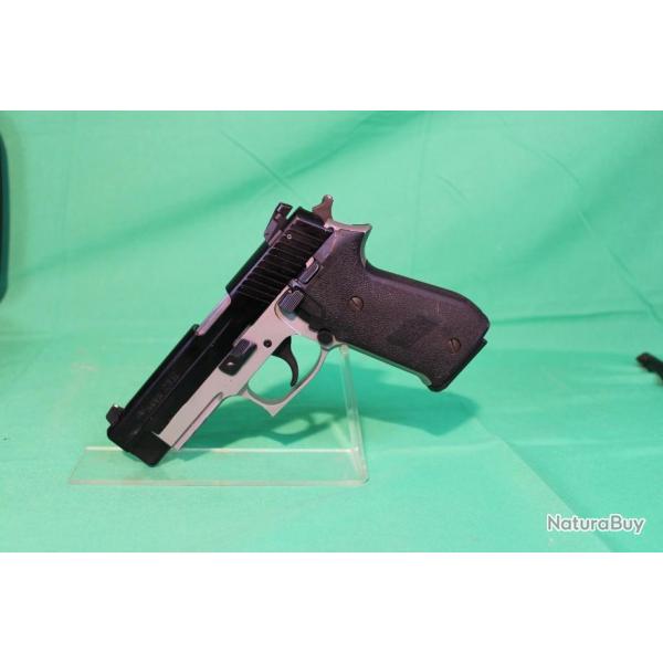 SIG P220 BICOLORE  Calibre 22LR