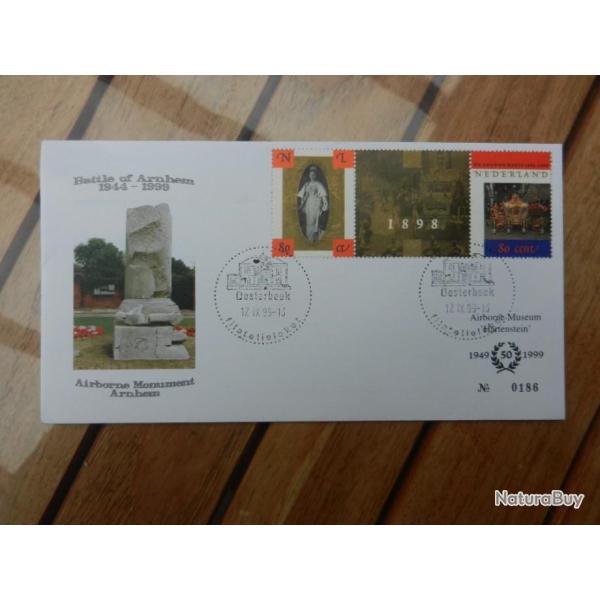 enveloppe timbres de collection souvenir philat�lique 50 ans Airborne Museum Hartenstein 1999
