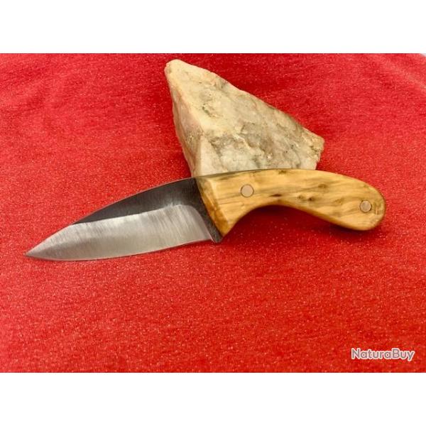 Couteau artisanal lame acier carbone - Buis
