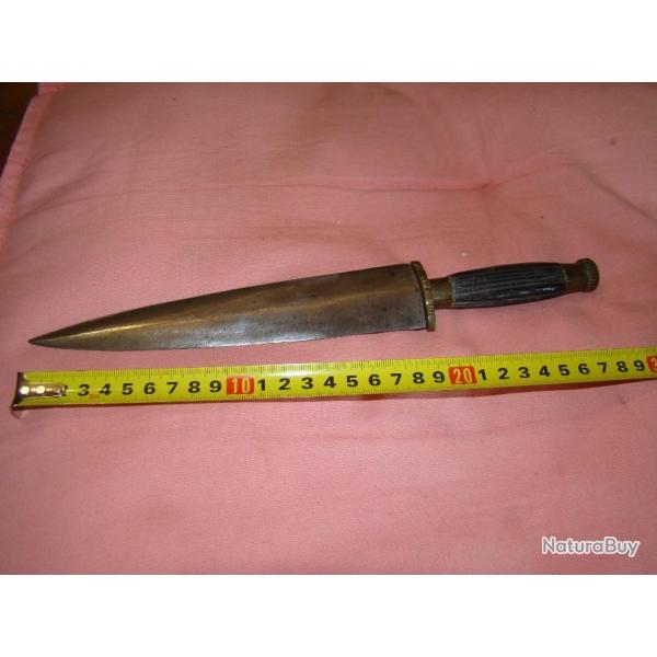 DAGUE , BAIONNETTE BOUCHON , STYLET A IDENTIFIER faire offre