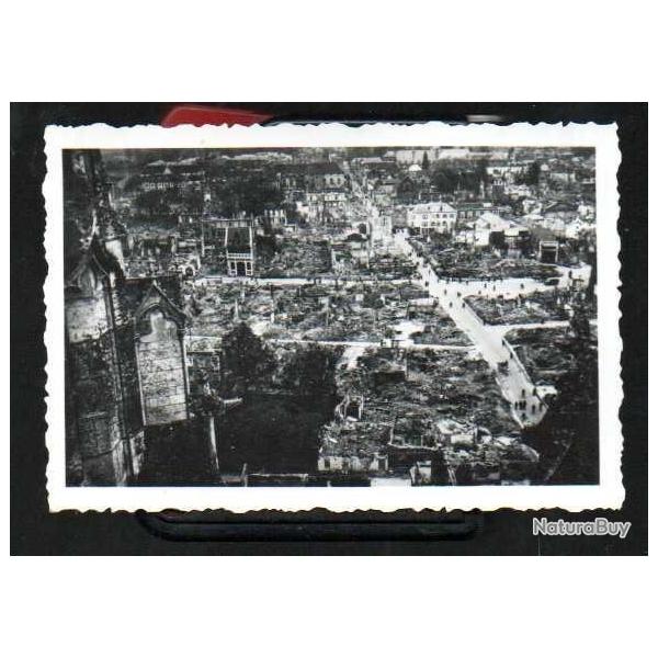 bombardement de beauvais juin 1940 , ruines , rue saint-pierre , futur si�ge lvf  , photo dubois