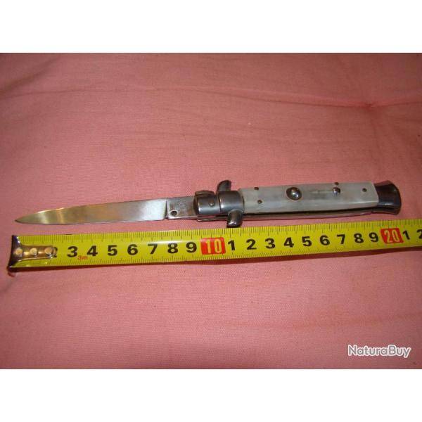 COUTEAU A CRAN D ARRET 22CM faire offre