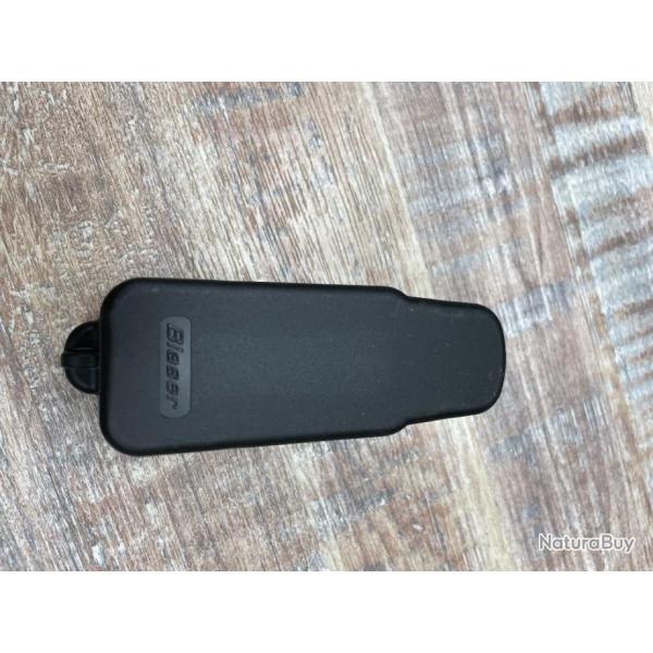 CACHE CHARGEUR R8 BLASER