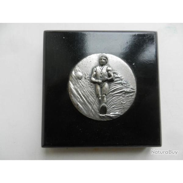m�daille de table sportive homme ski nautique homme sur socle bois