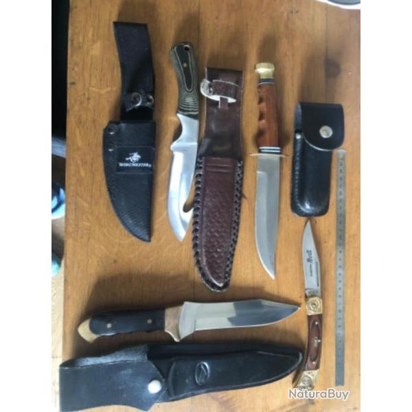 Lot couteaux chasse