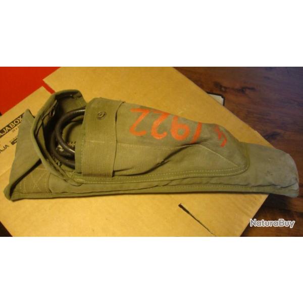 trousse contenant accessoires radio prc10