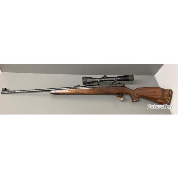 Carabine WEATHERBY MARK V calibre 300 Magnum fabriqu�e au Japon avec lunette SUPRA 3-10x46 vintage