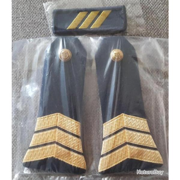 Lot  MARINE NATIONALE.  B