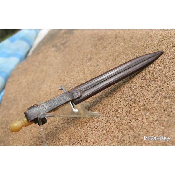 POIGNARD DE CEINTURE ,D'AVANT BRAS OU DE JARRETIERES POUR LES PROFESSIONNELLES