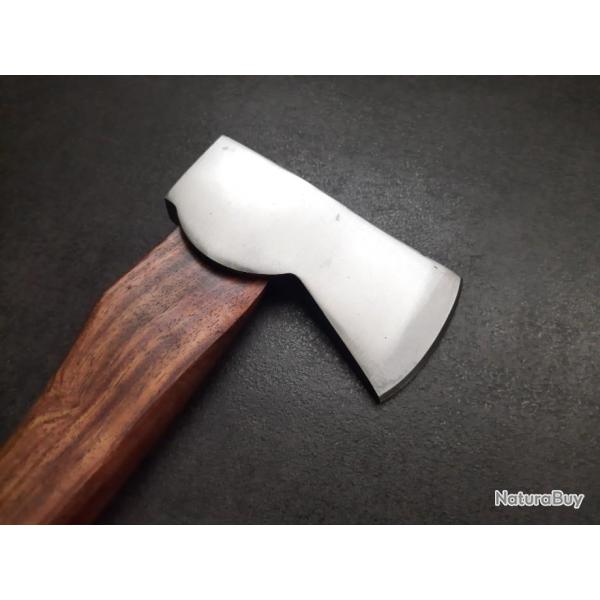 Hache viking tomahawk