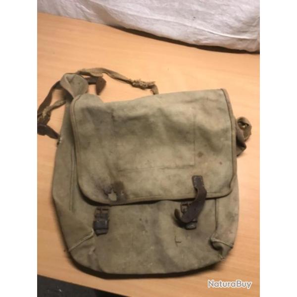 Ancienne musette militaire fran�aise artillerie ww2