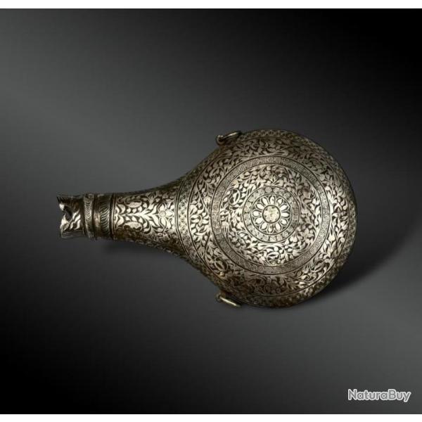 Poire � poudre � t�te de tigre - Inde - Vers 1900