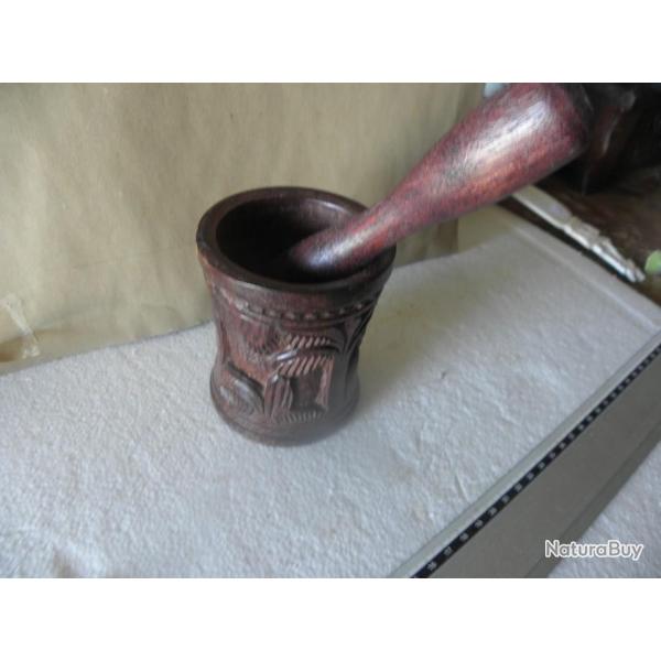 petite vintage mortier et pilon en bois africain
