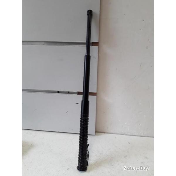 10639 MATRAQUE T�LESCOPIQUE A BOUTON PIRANHA NEUF