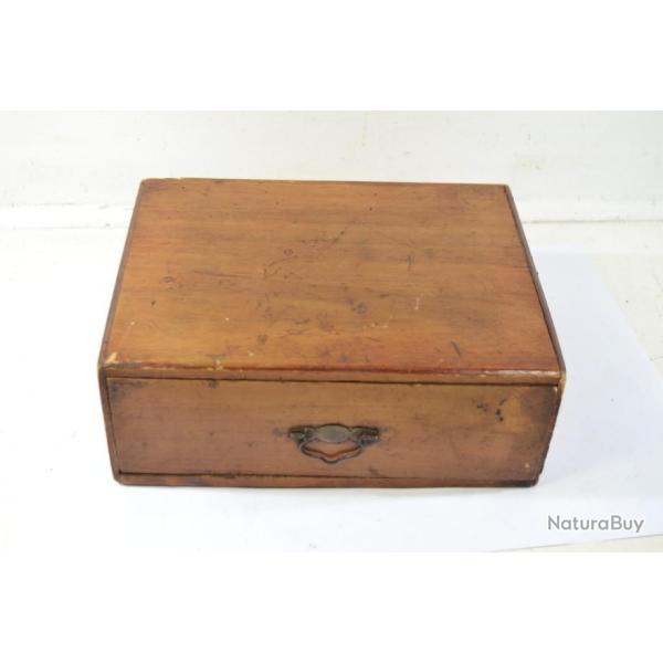 Boite coffret en bois, fin 19e - d�but 20e Si�cle. Rangement, coffret pour pistolet revolver, d�co