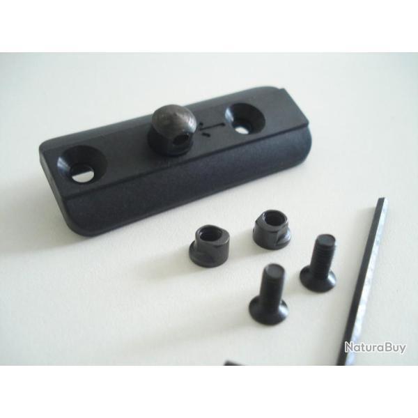 Adaptateur pour bipied ou sangle