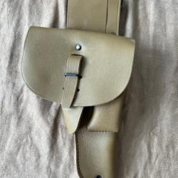 Holster cuir pour pistolet de taille 22LR jusqu'a calibre 45