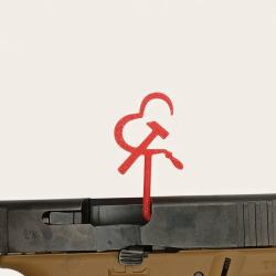 Drapeau T&eacute;moin de Chambre Vide Universel Love communism Rouge Made in France