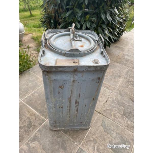 Ancien container  poudre militaire