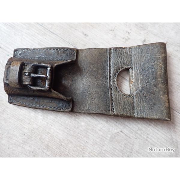 1888 Porte fourreau pour baonnette de fusil, mousqueton suisse Vetterli ou 1889 RUBIN SCHMIDT.