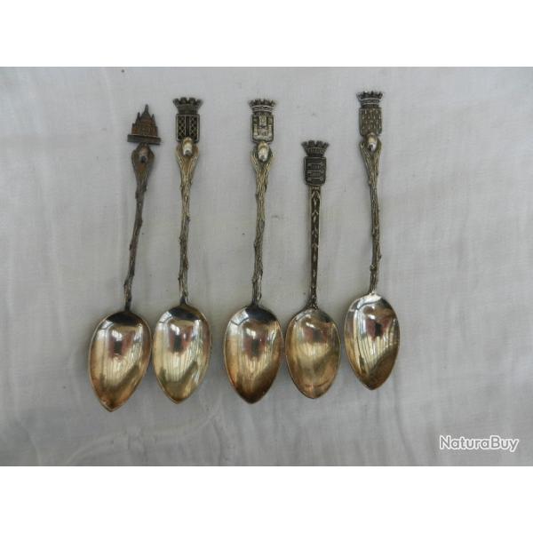 lot de 5petites cuill�res de collection-Avignon-Ol�ron-Pont � Mousson-Paris Sacr� Coeur-Concarneau