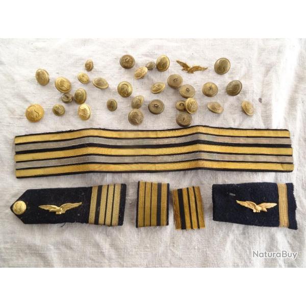 I-133X  lot arm�e de l'air  anciens boutons , �paulettes ,  grades = petit prix